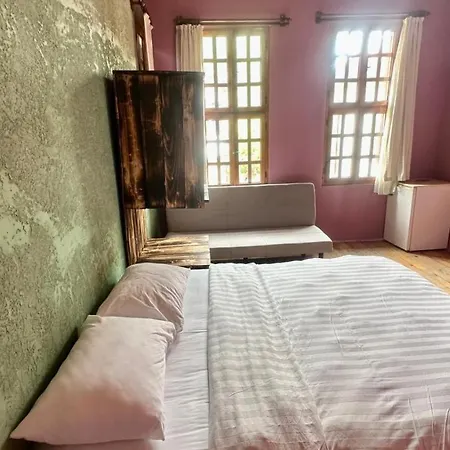Отель Wood House